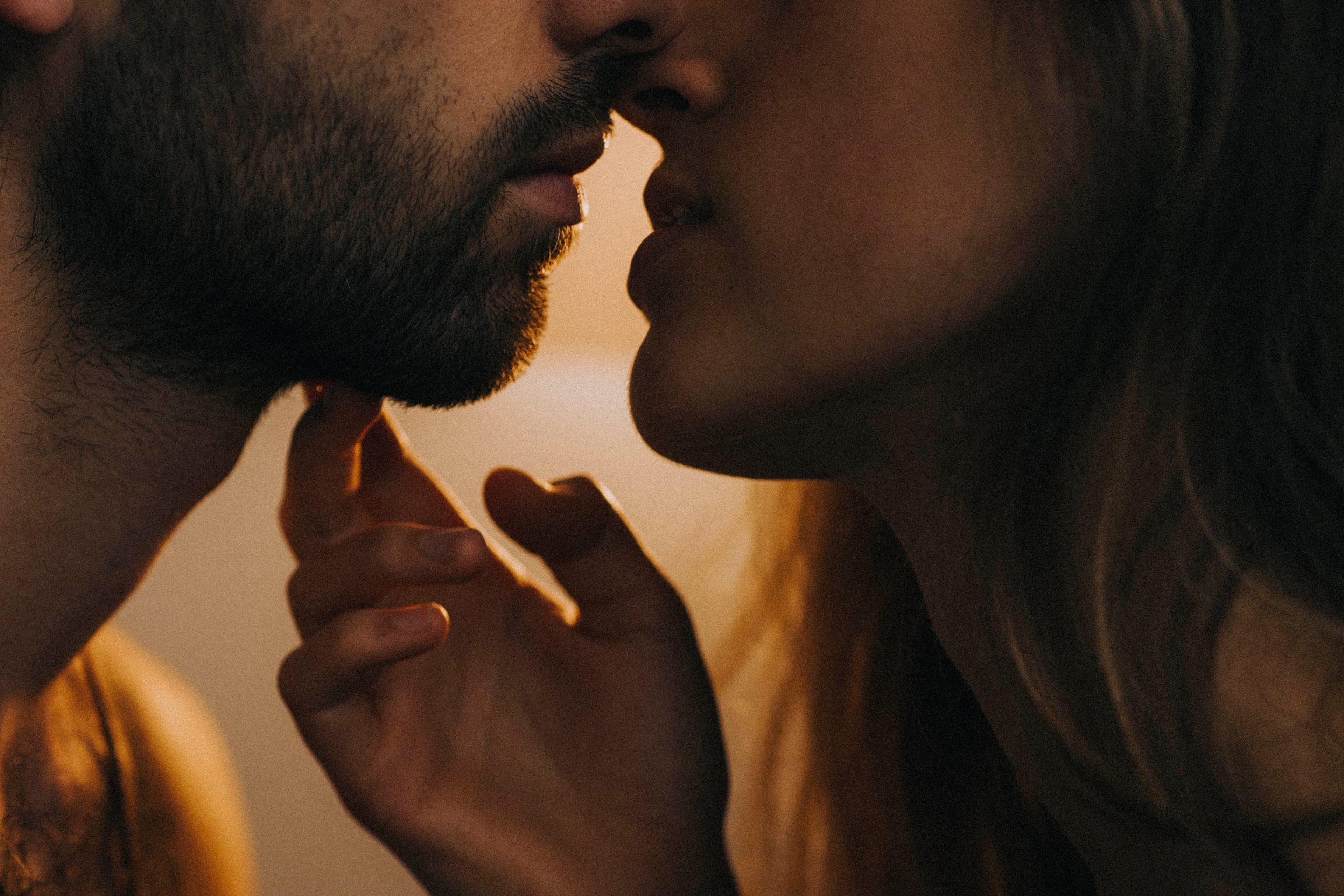 What to Know About the 'Hotwifing' Kink in Open Relationships