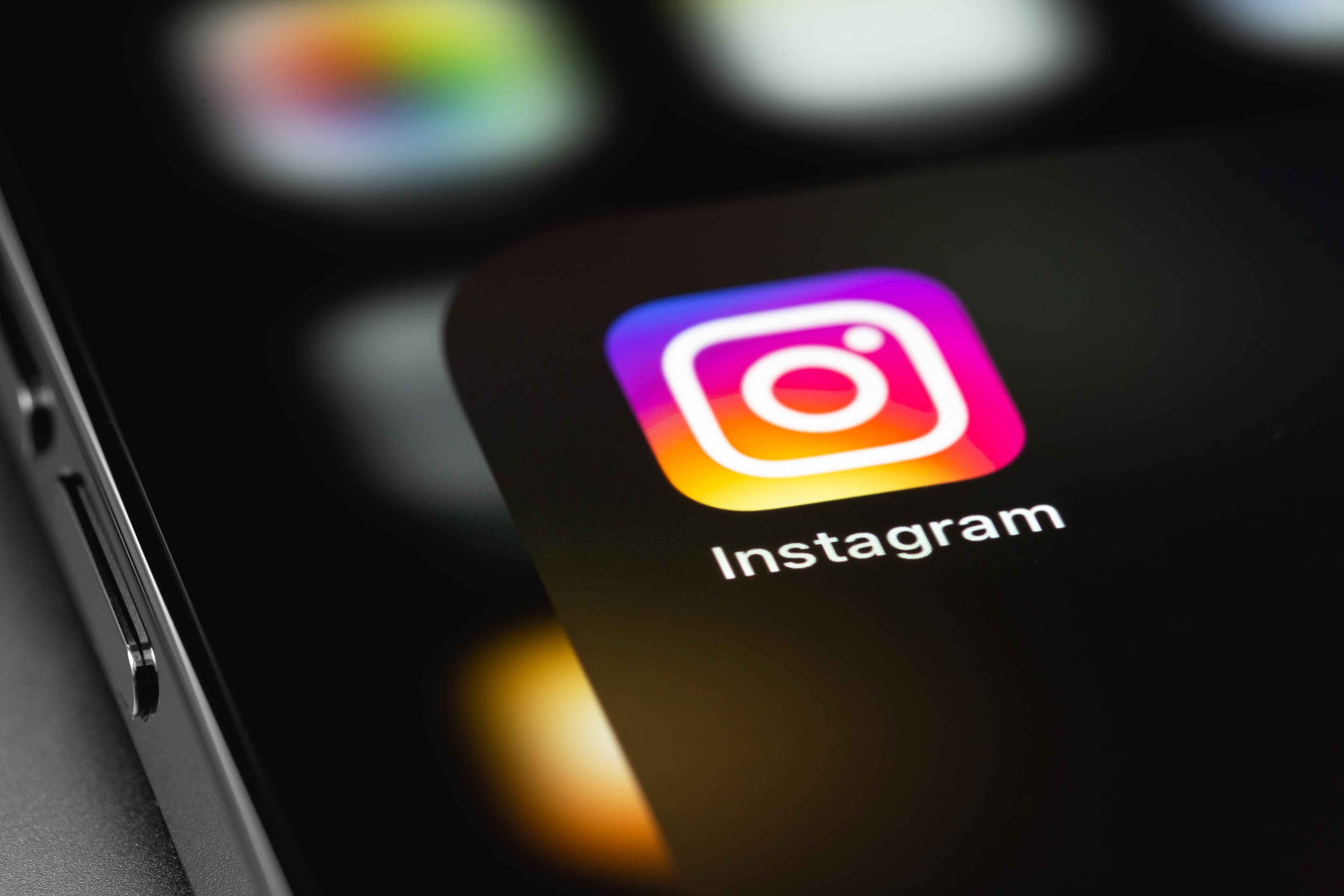 Instagram May Be Quietly Adding AI-Generated Headlines to Your Posts