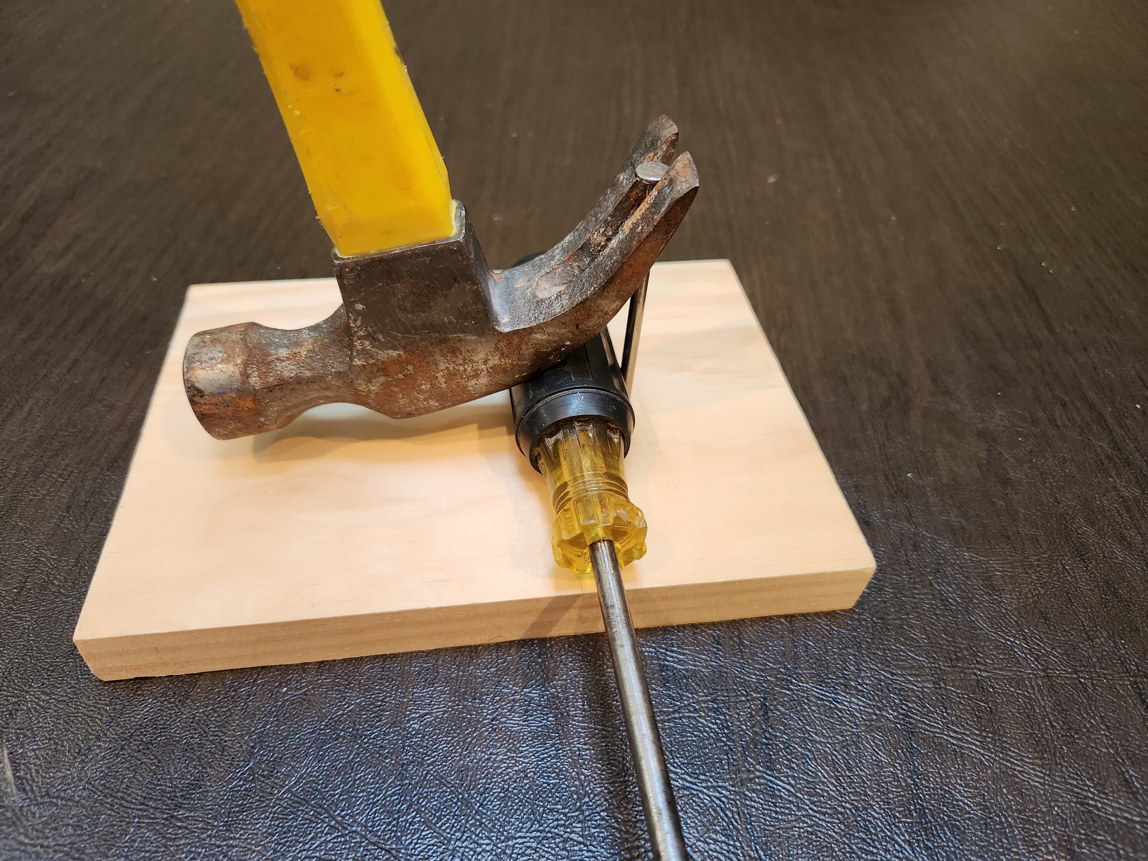 10 Ways to Use Your Hand Tools and Power Tools Together to Do More