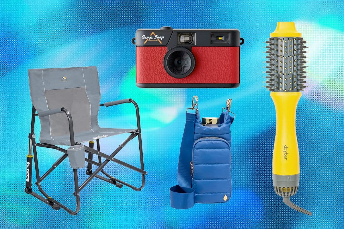 18 Best Gifts for Mom (2025): LED Masks, E-Readers, Blow-Dry Brushes